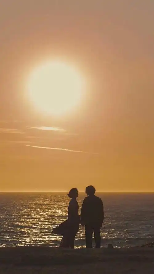 我太爱情侣接吻壁纸了哈哈哈哈欢迎补充