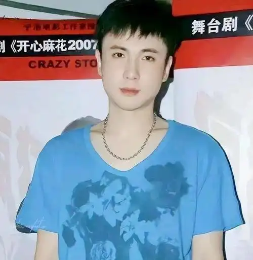 18岁黄渤忍了,18岁鹿晗也忍了,看到18岁的雷佳音我"忍不了了"