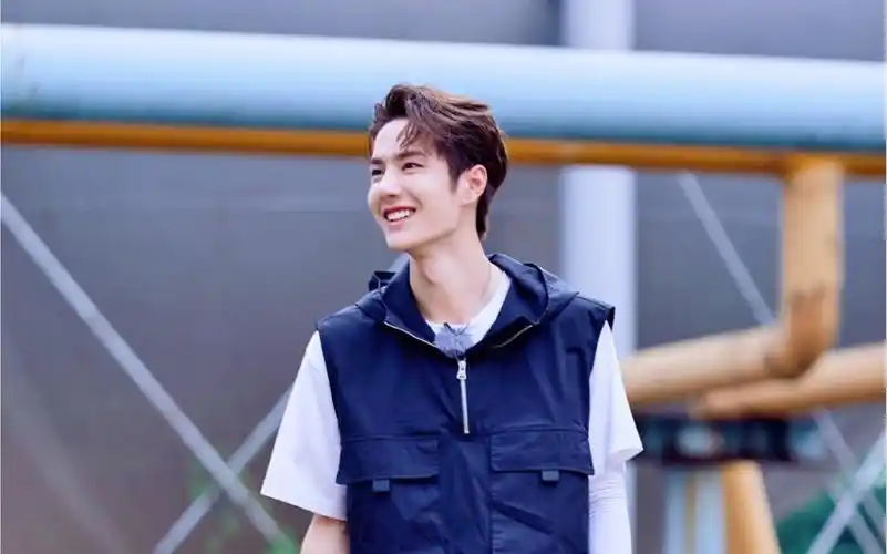 活动  [王一博×王甜甜]酷盖的微笑还是极具感染力的|夏天