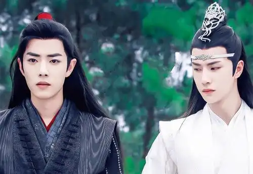 哥哥浴火重生,弟弟扶摇直上!肖战王一博再同台,怎一个唏嘘了得