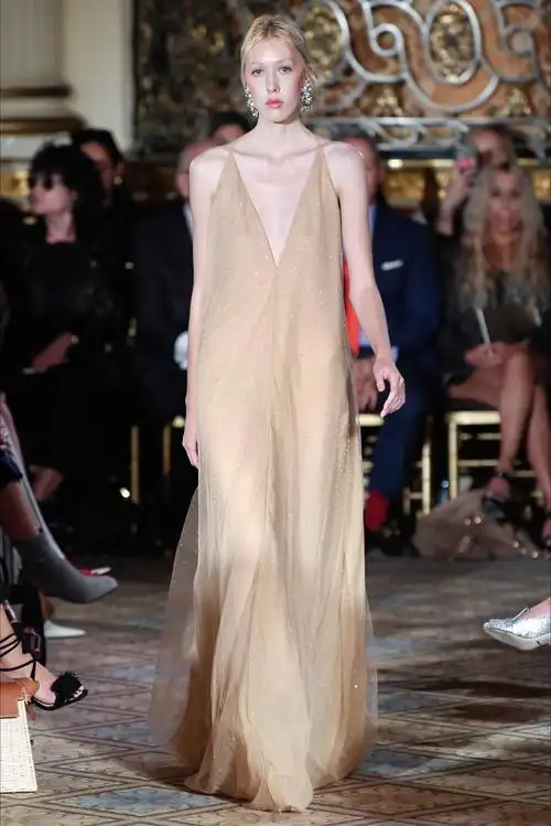 dennis basso(丹尼斯·贝索)2018纽约时装周春夏系列