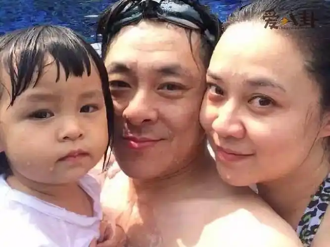 吉雪萍第二任老公是谁 她和黑立德因何而离婚_友友