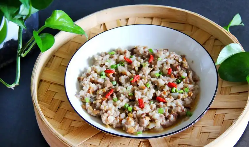 蒸肉饼怎么做才能蒸出鲜嫩松软的肉饼