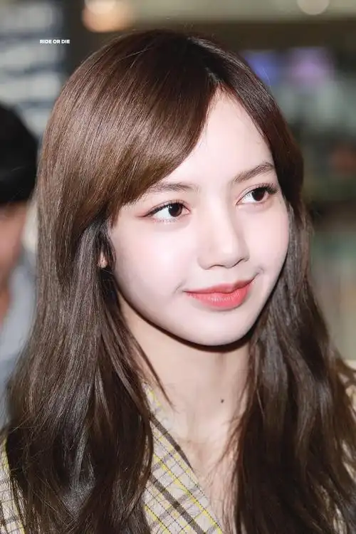 blackpink lisa