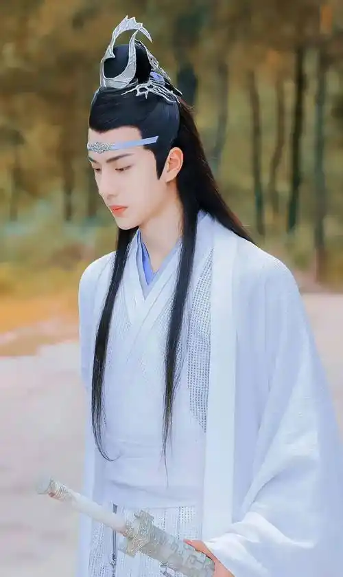 内娱真正的古装美男,邓为14檀健次11成毅第7任嘉伦第4肖战登顶_浏览量