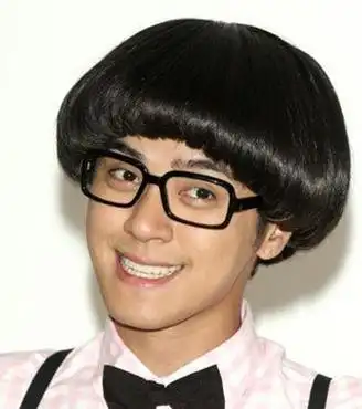 男生蘑菇头短发发型图片 适合什么脸型