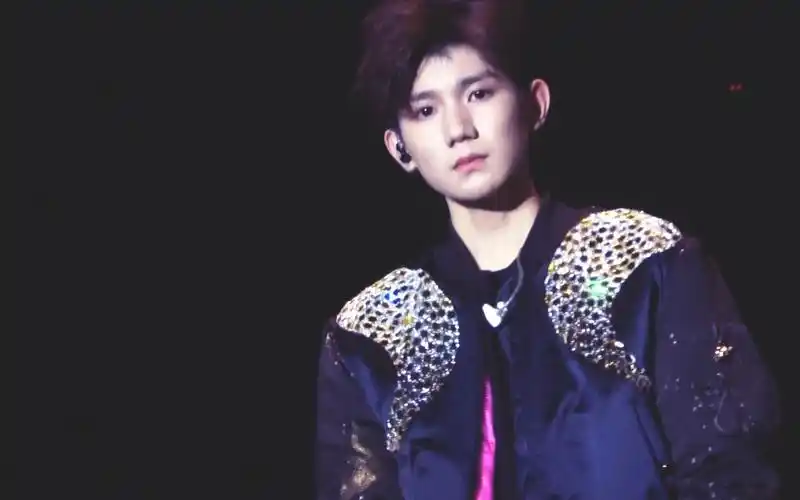 【王源bornfree18岁演唱会】想自由