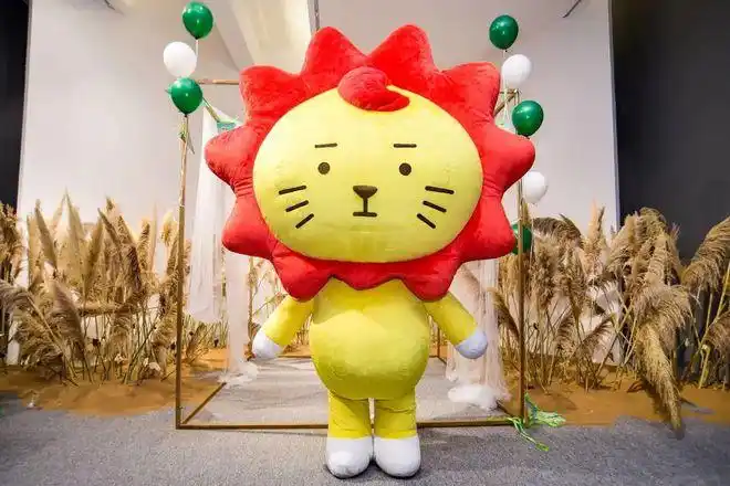 12月19日当天,小狮子royan莱阳会举行全新形象首发见面会,热情的王源