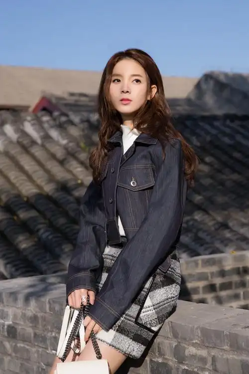 又帅又俏!陈瑶冬日牛仔大片演绎文艺清新范儿