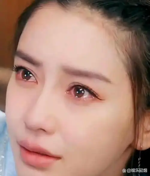 35岁杨颖惊艳现身云南,"红毯杀手"的她能长红不是没有