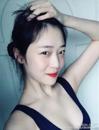 雪莉微博频晒性感自拍 离开f(x)后画风突变【组图】 (5)