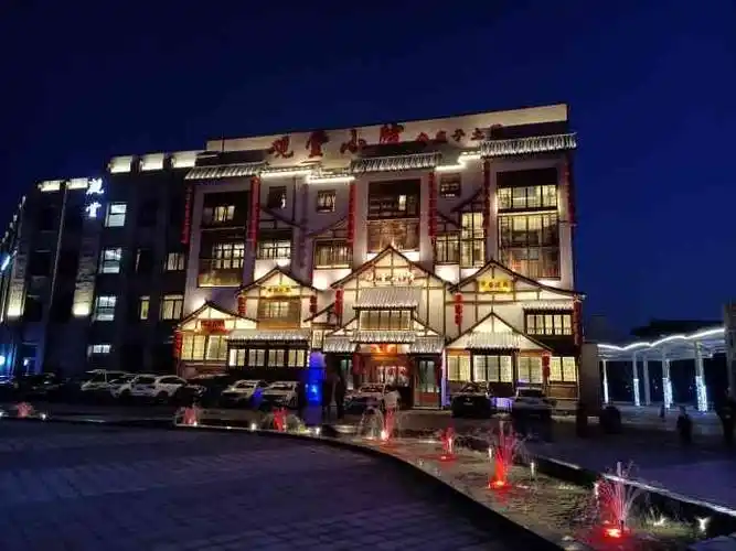 观堂小院(佘山店)-"春天里,万物复苏,满眼的碧绿,随处可见的.