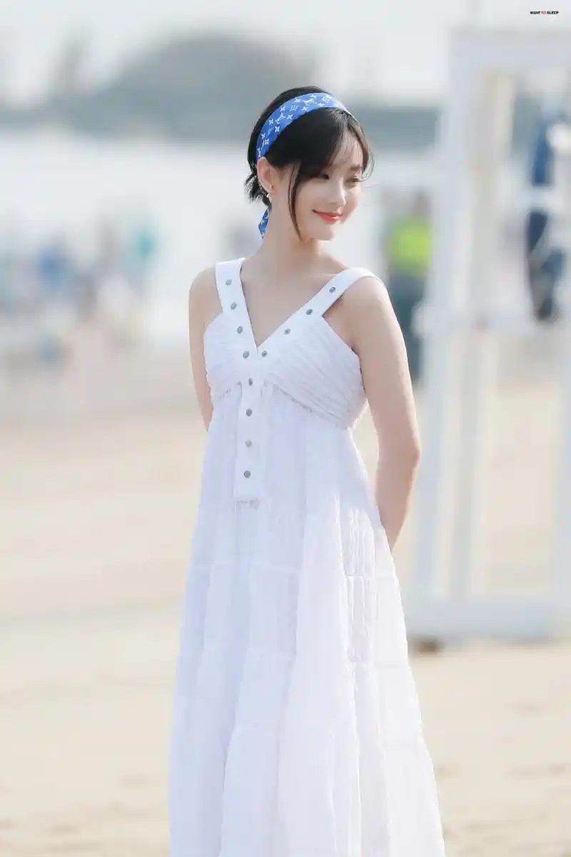 李一桐,丝巾发型