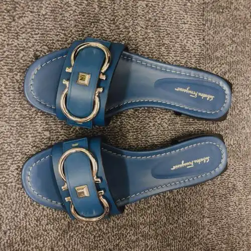 菲拉格慕飞拉鸡毛平底拖鞋凉鞋露趾鞋