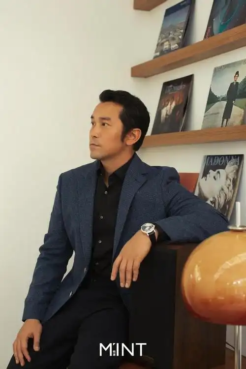 张孝全明潮七月刊写真