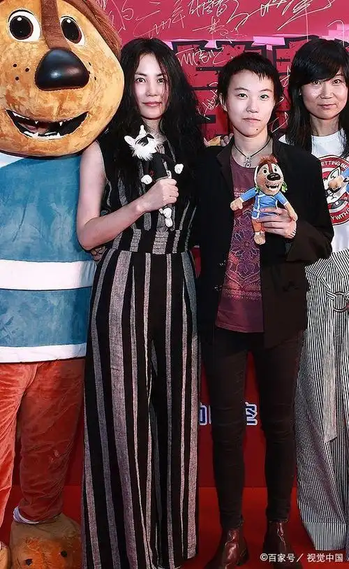 窦靖童:勇敢追求爱情,敞开心扉的同性婚姻