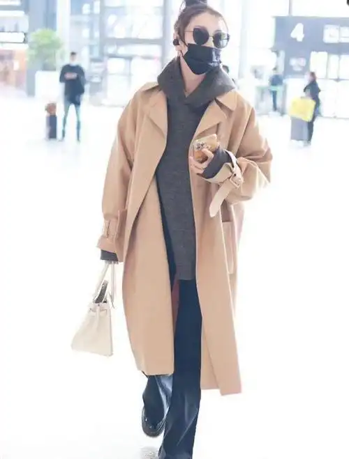 今春流行长风衣别再穿得土气显矮5种搭配轻松穿出高级感