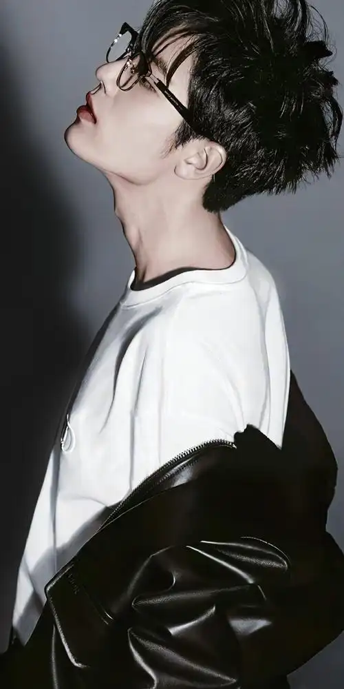 madame figaro 19年10月刊 肖战