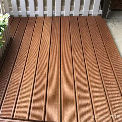 户外木地板铺设方法_户外木地板的优缺点_户外木地板的养护-齐装网