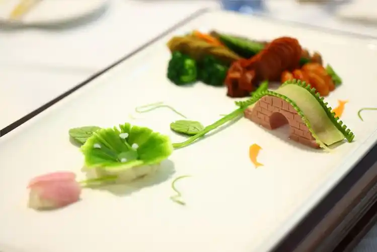 金龙鱼蝉联桂冠,创新融合6道菜品让中餐之美绽放世界舞台