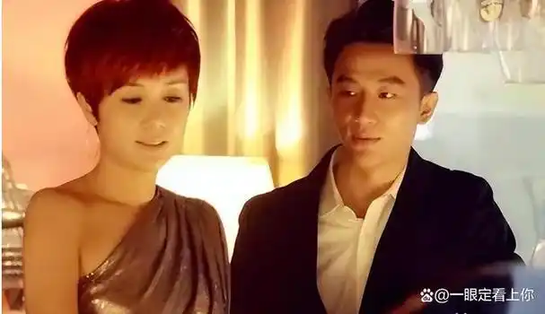 这番爆料一出,在网上引发了大量讨论,很多人猜测,蒋雯丽是故意和黄轩