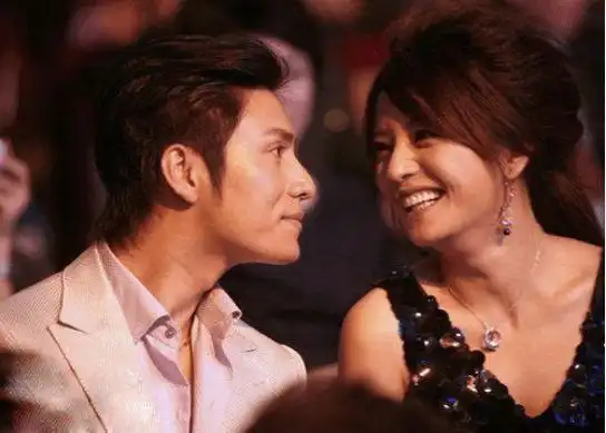 赵薇惹祸无意曝出陈坤儿子生母陈坤直面回应儿子生母的问题