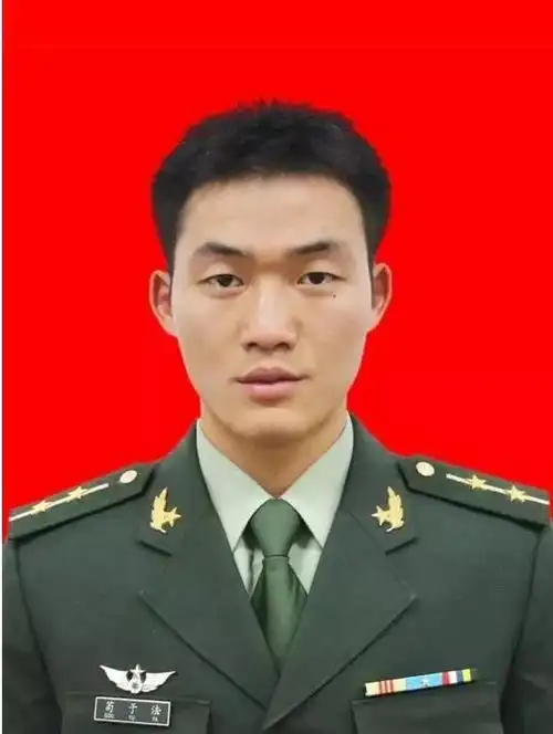 骄傲8名达州籍军人荣获二等功及以上表彰