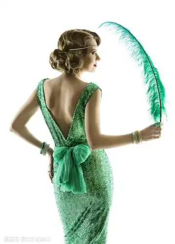 拿着羽毛的美女背影 图片素材下载-女性女人-人物图库-图片素材 - 集