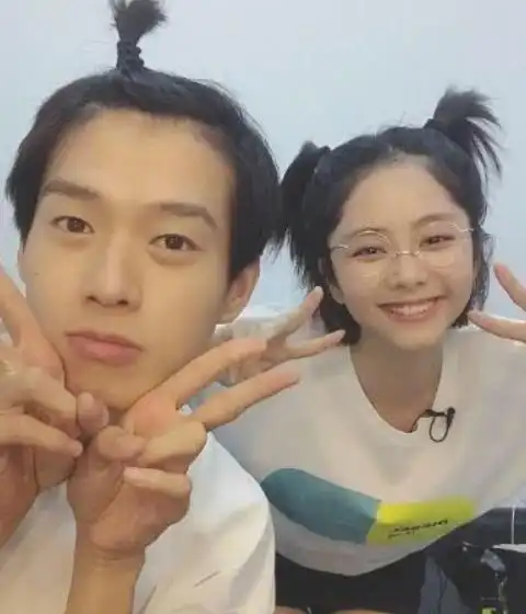 谭松韵的5个男闺蜜刘昊然魏大勋上榜唯独最后一位令人羡慕