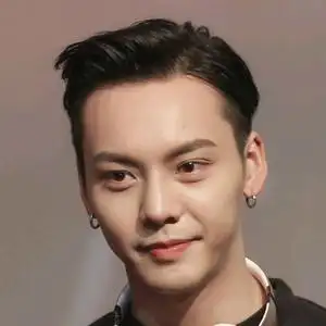 船营陈伟霆头像