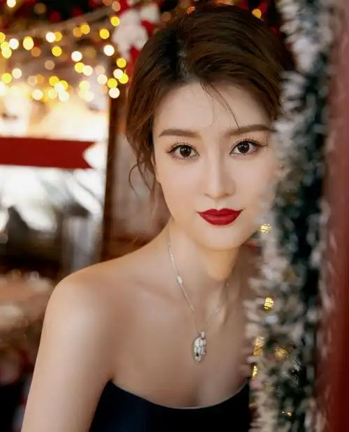 乔欣|乔欣发文暗讽杨洋新恋情?她缘何从怀春少女,变成"呛口千金"