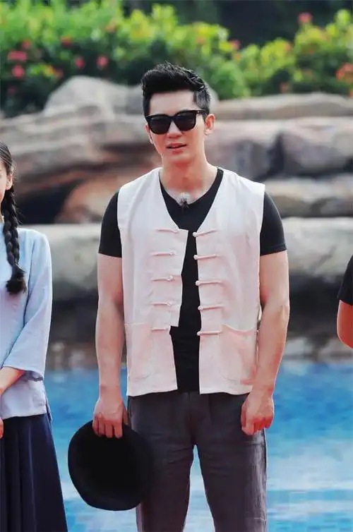 《跑男3》开启寻宝大战 李晨演技满分演无间道|奔跑吧兄弟_网易娱乐