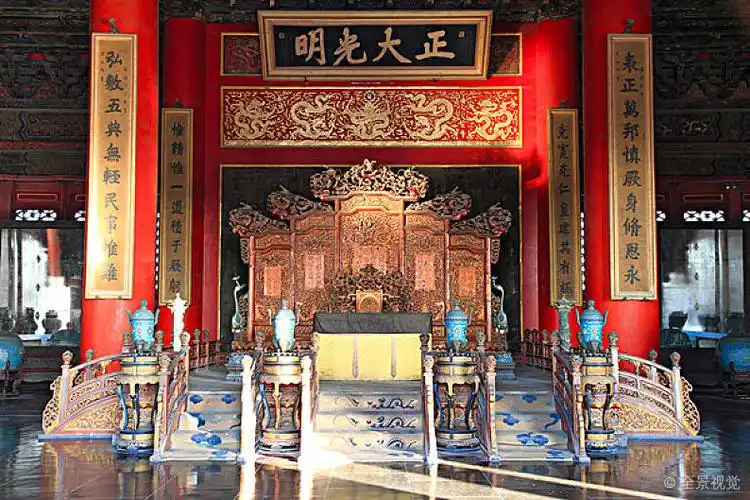 北京故宫乾清宫内部_图片素材