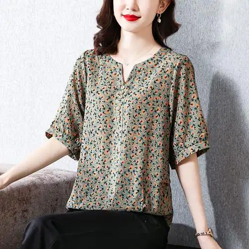 中老年人妈妈装夏装2022新款棉麻女装上衣服女中年人40岁遮肚小衫