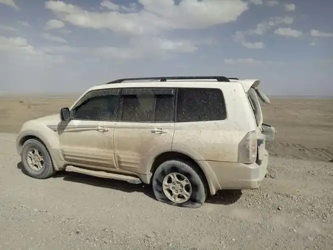 新疆 阿尔金山金矿