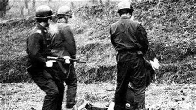 枪决后的死刑犯推进火化间却突然复活这种情况还需要补枪吗