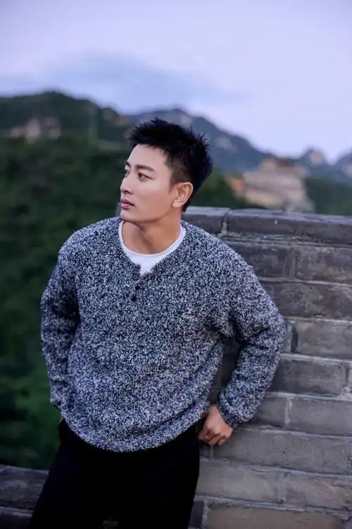 贾乃亮看秀超绝松弛感