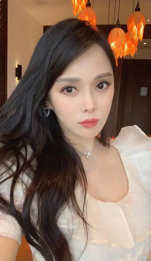 秦昊的父亲是干什么的?秦昊第一任老婆石洋子