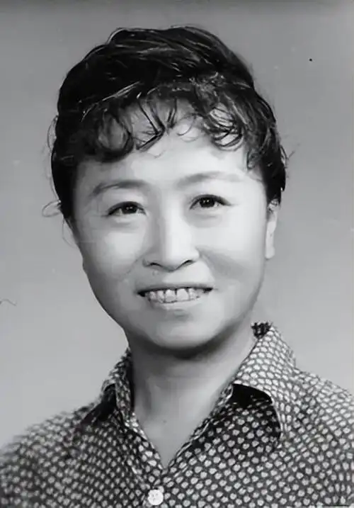 张少华的丈夫简介张慧宝(妻子离世后,守着40平米小家,守着爱情)