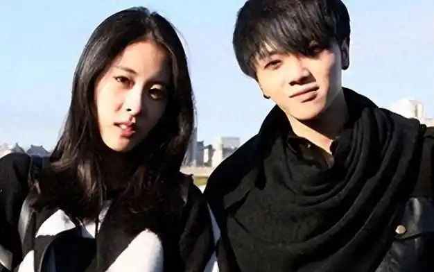 豪门真难进华晨宇带孩子做了2次亲子鉴定真相终于被公之于众