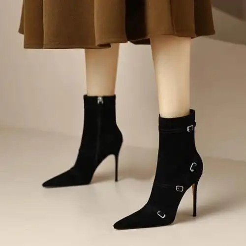 这双高跟短靴好好看