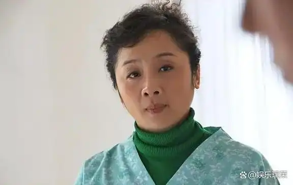 演员唐静前夫和秦海璐结婚后发誓一生不再婚现状如何了