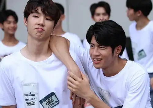 想了解下新面孔吗?那来看看男校风云的孩子们.