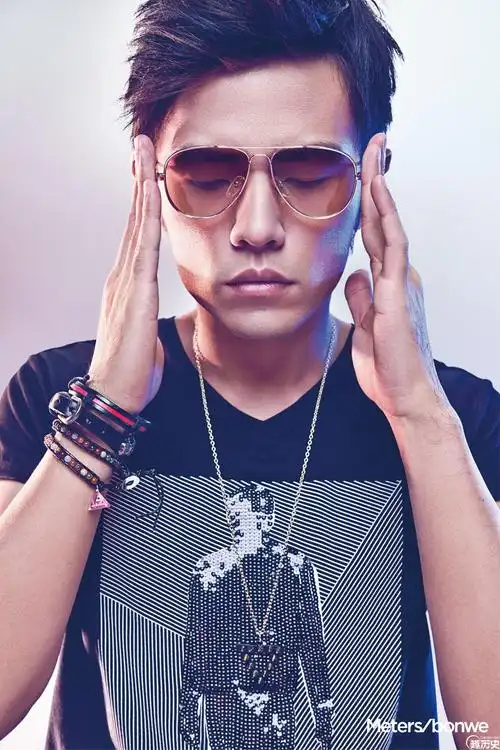 周杰伦美特斯邦威2013春季时尚写真大片 (2/13)