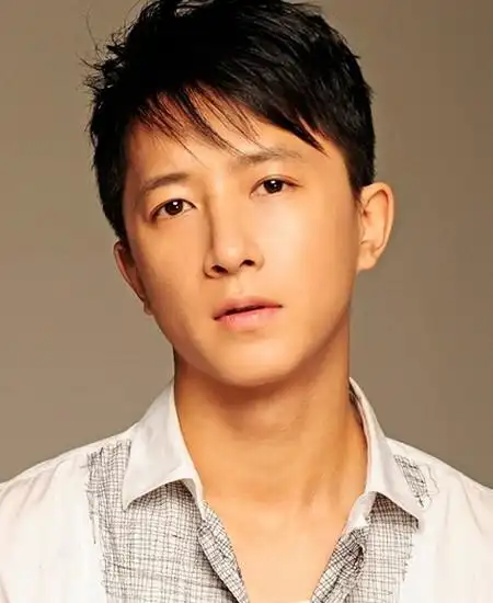 韩庚短发发型图片大全子弹头花轮头酷帅抢眼