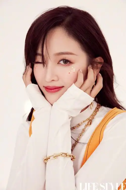 火箭少女101新年合体封面写真图片515