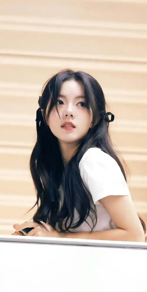 赵今麦出发巴黎时装周