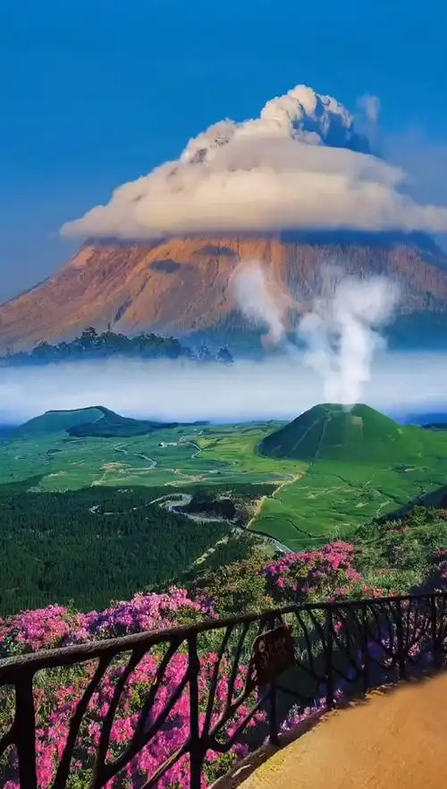 蹲守三天三夜,吃了一箱泡面,拍摄到非常罕见帽子云,旅行大玩家,国王的