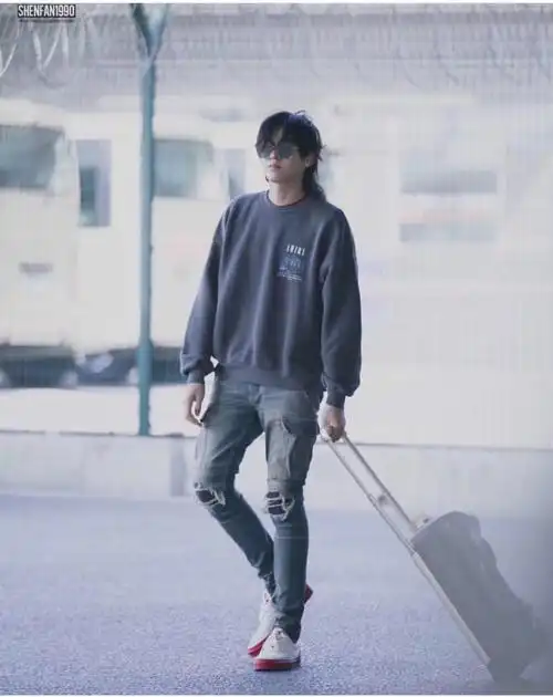 amiri嘻哈休闲裤高街同款亦凡黄泥吴亦凡破洞做旧牛仔裤