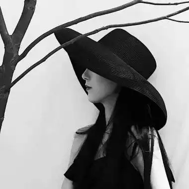 黑白女生头像冷艳2022好看的霸气黑白女头精选